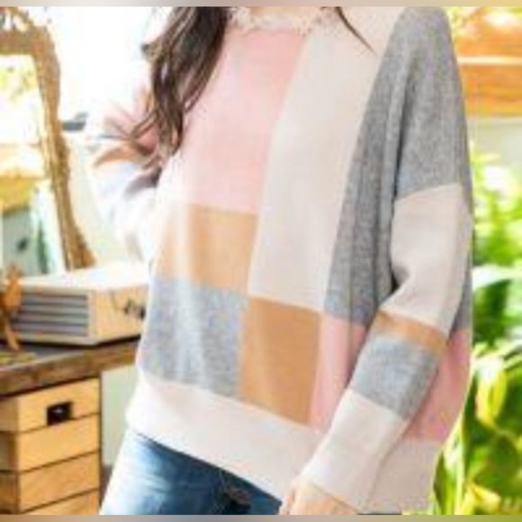 THML Sweaters - THML colorblock sweater with fringe size L great condition